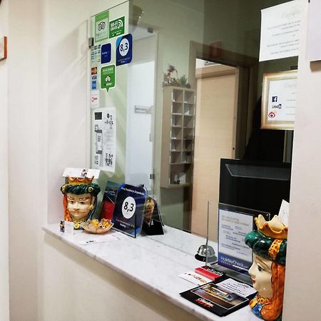 Hotel Residence Empedocle メッシーナ エクステリア 写真
