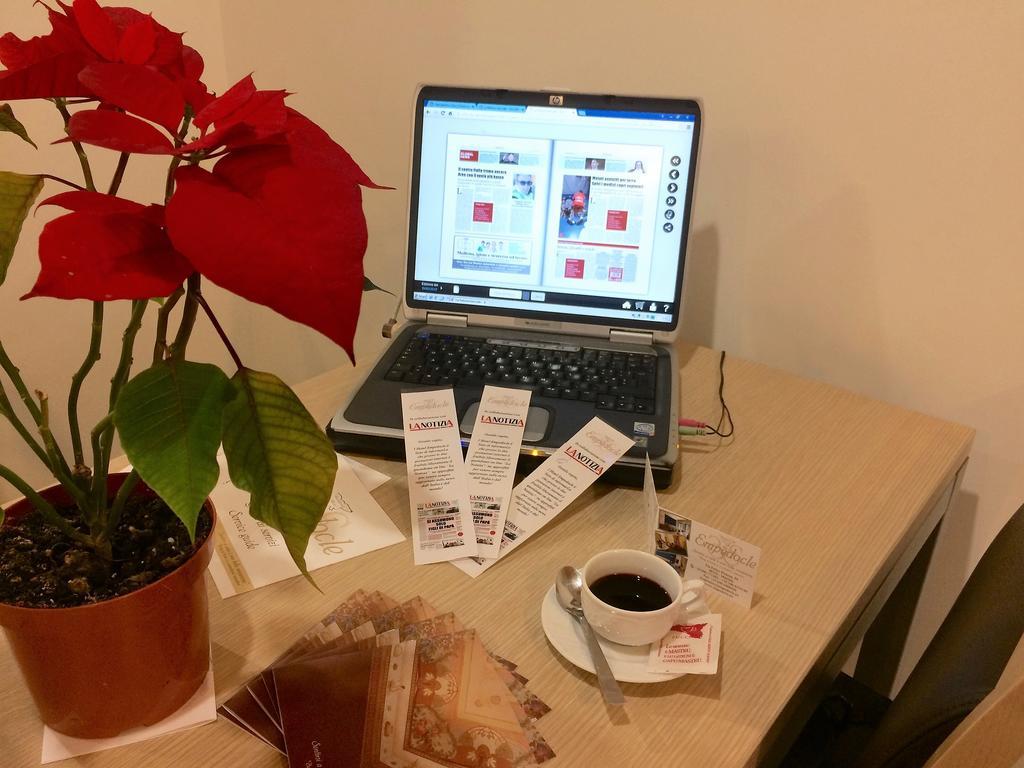 Hotel Residence Empedocle メッシーナ エクステリア 写真