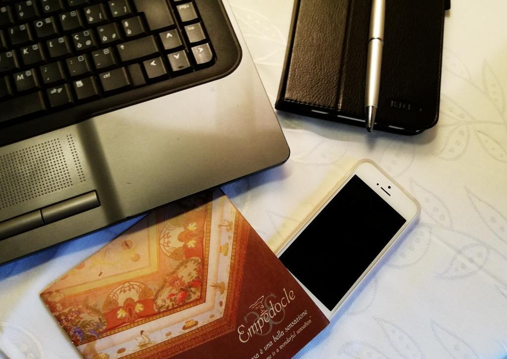 Hotel Residence Empedocle メッシーナ エクステリア 写真