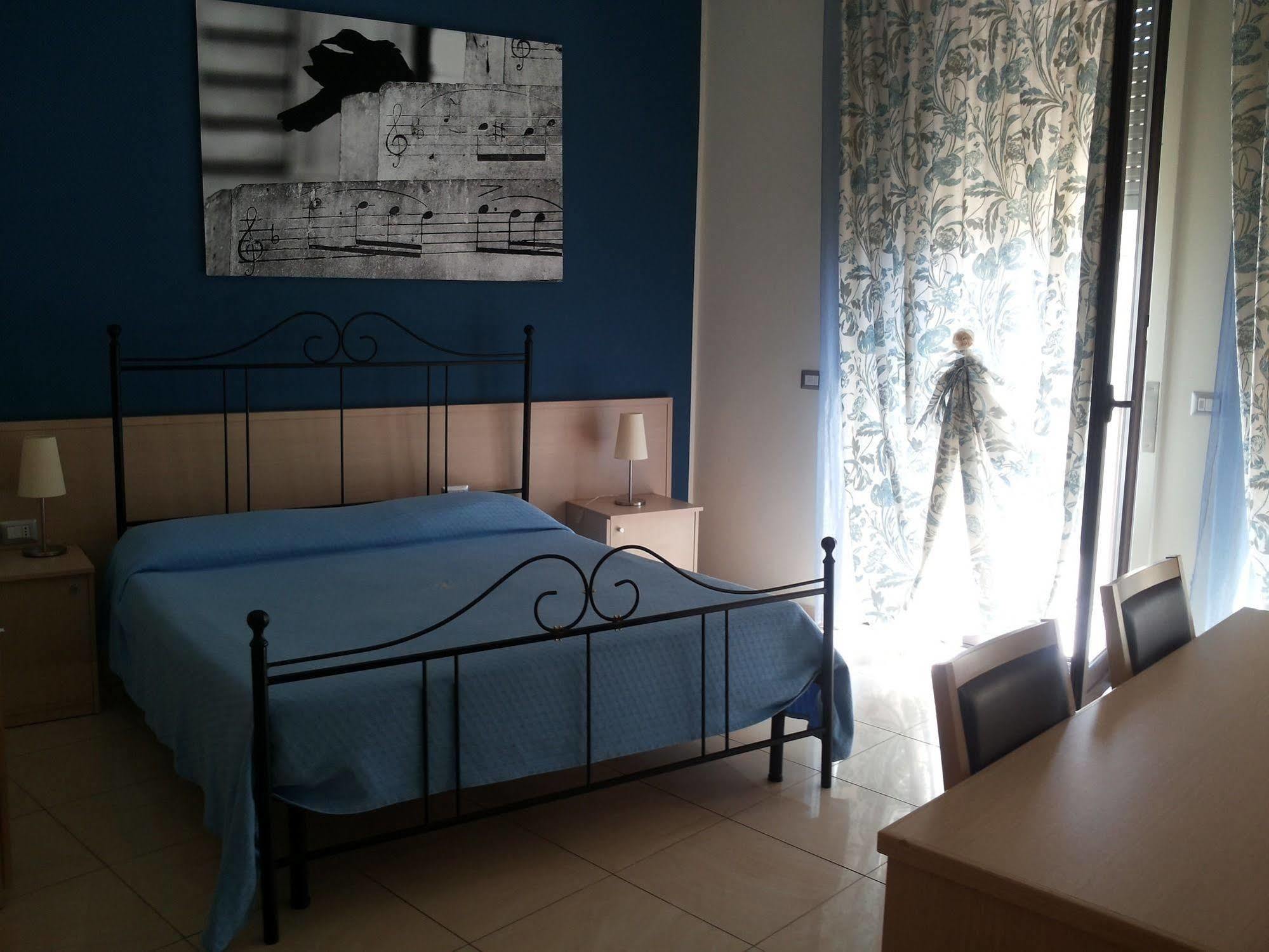 Hotel Residence Empedocle メッシーナ エクステリア 写真