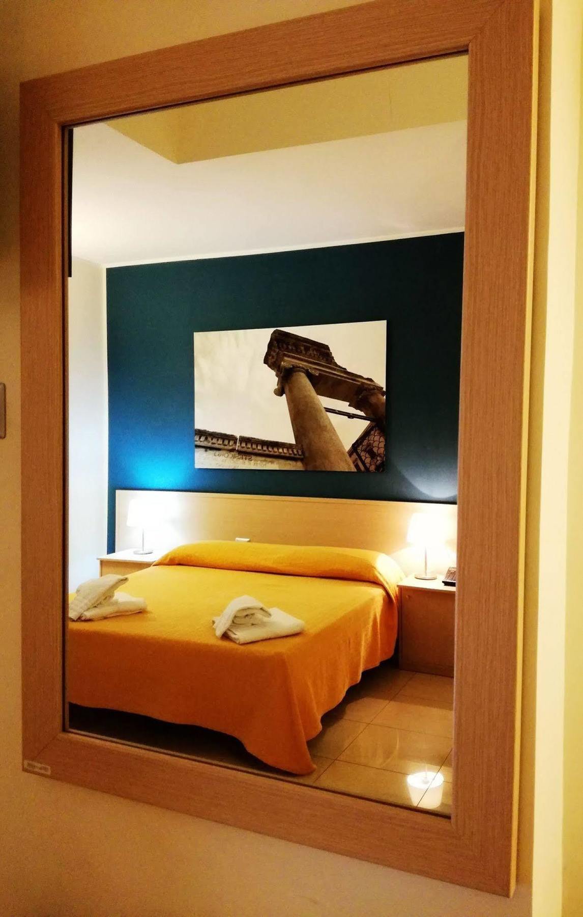 Hotel Residence Empedocle メッシーナ エクステリア 写真