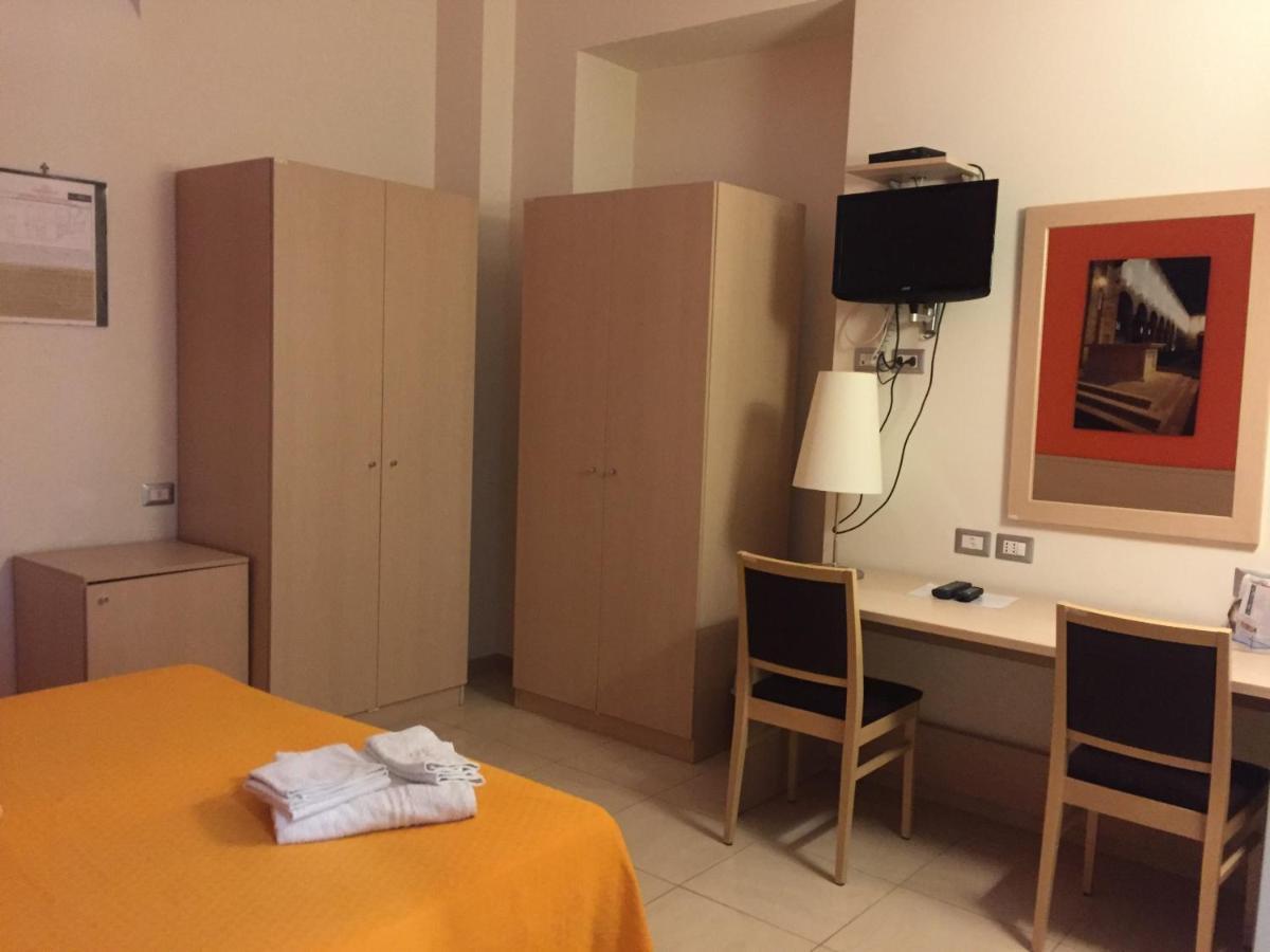 Hotel Residence Empedocle メッシーナ エクステリア 写真